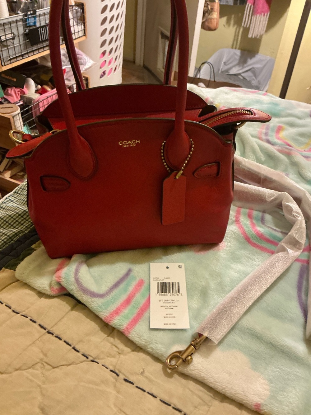 COACH Empire 21 Scarlet Red